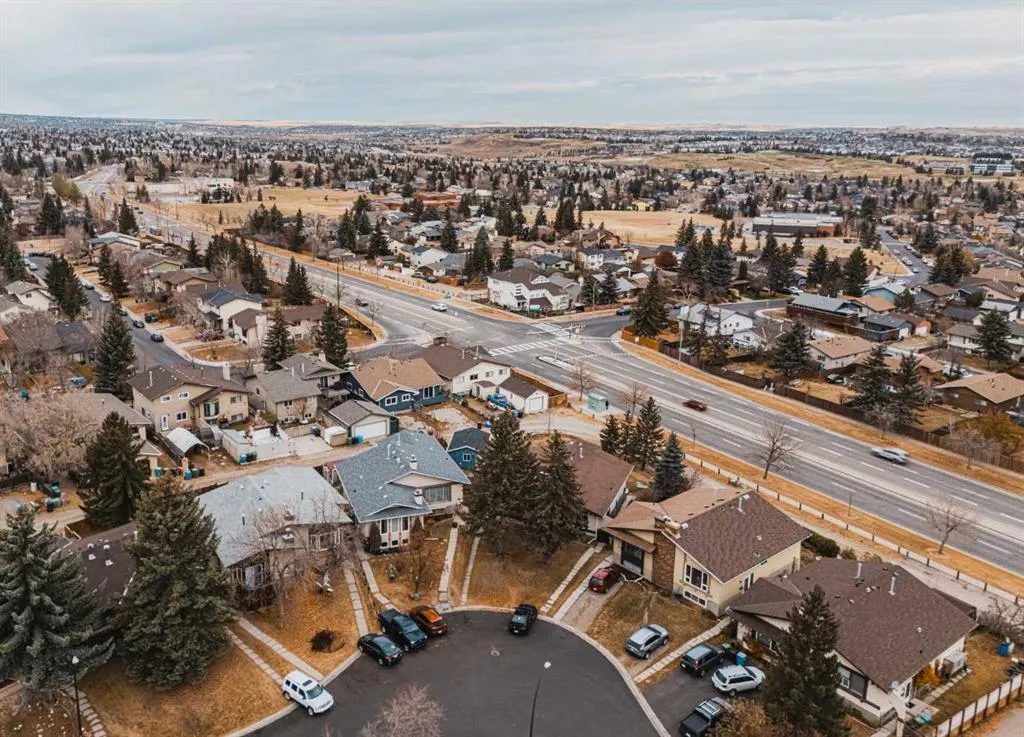 8428 Berkley Road NW