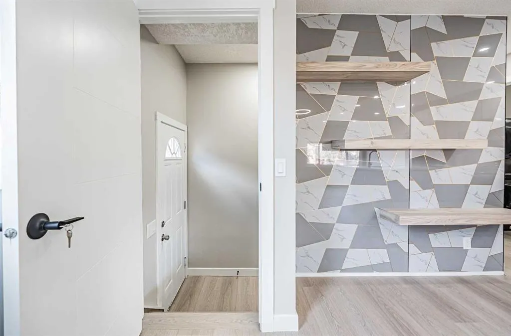 8428 Berkley Road NW