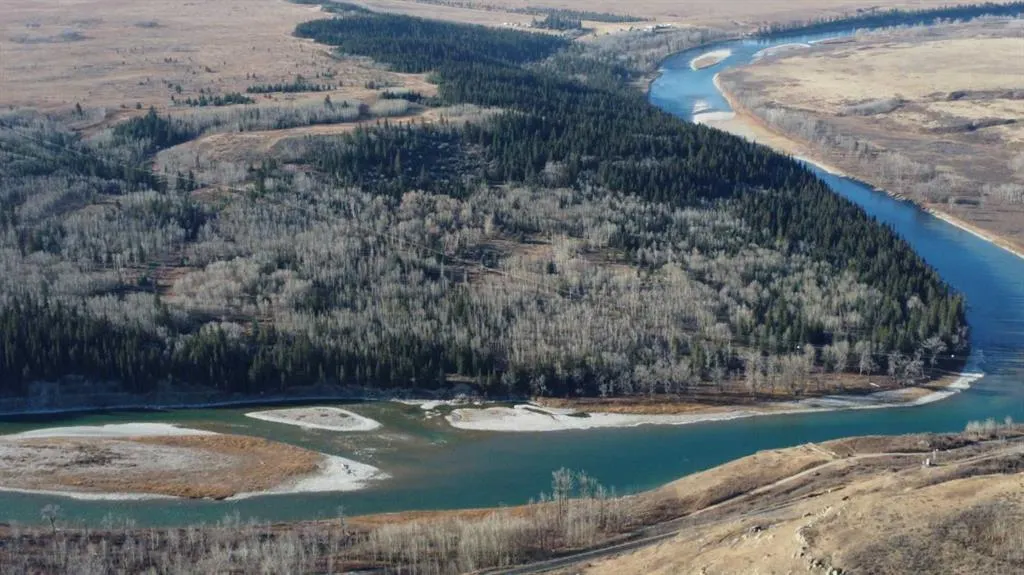 75.50 Acres North Springbank  5;3;25;28;SE