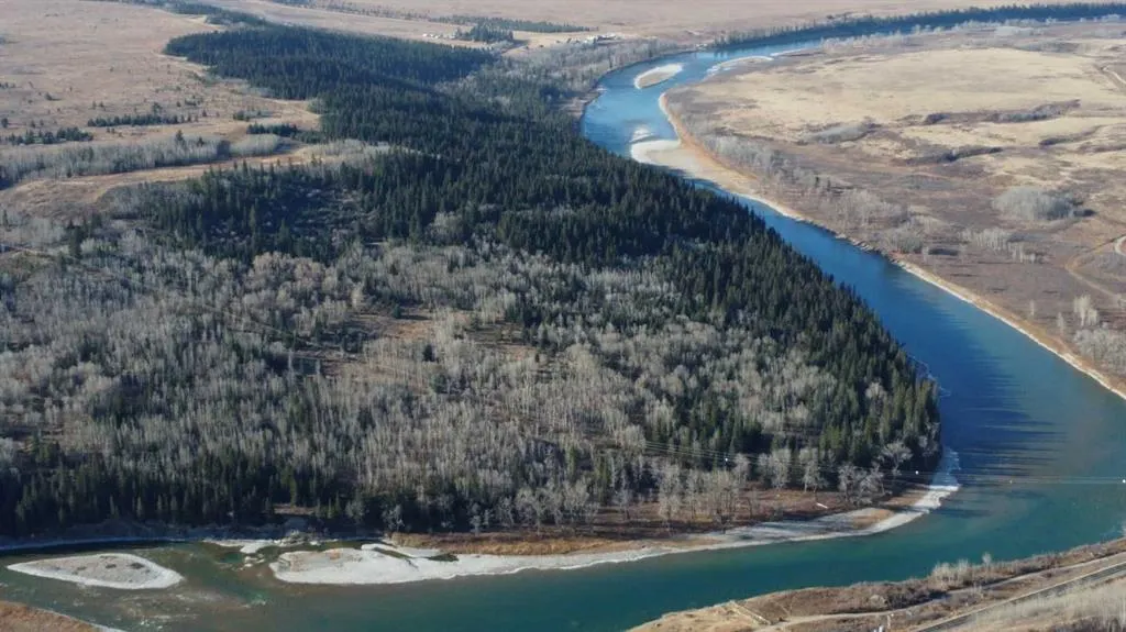 75.50 Acres North Springbank  5;3;25;28;SE