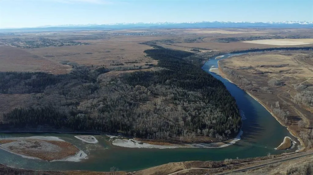 75.50 Acres North Springbank  5;3;25;28;SE