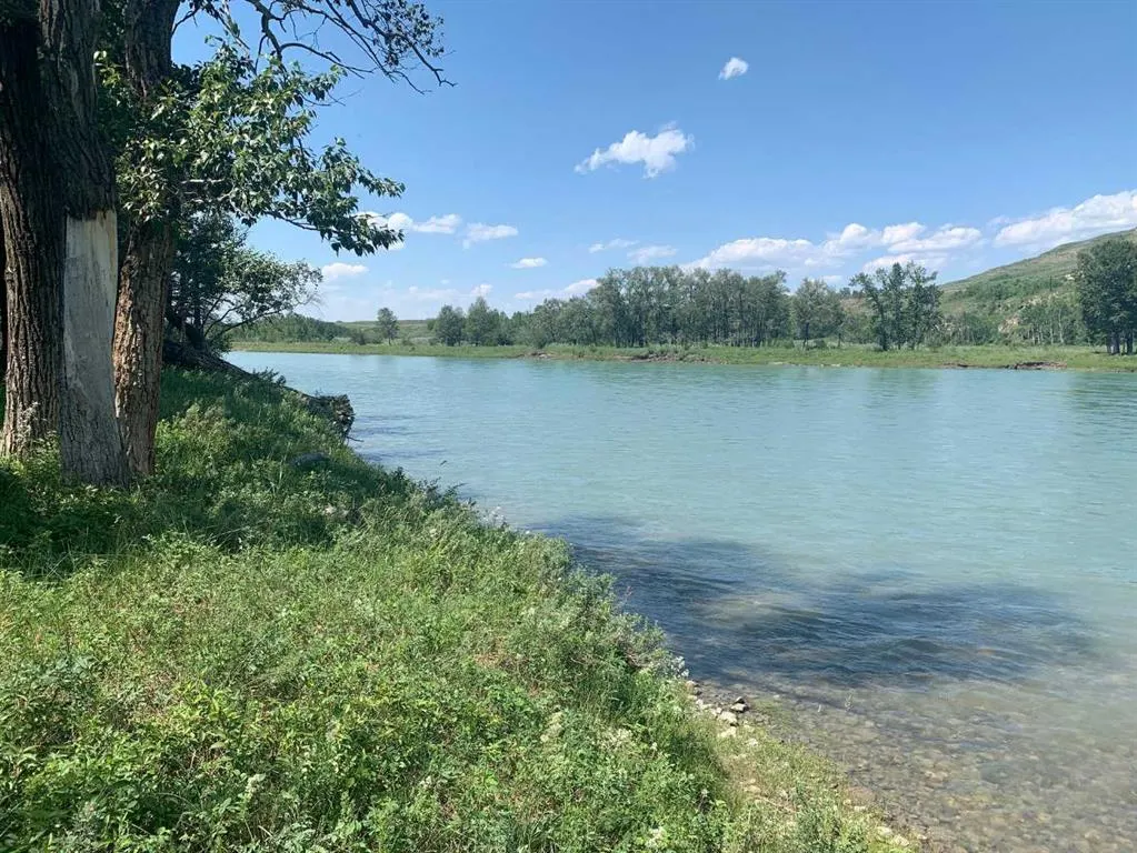 75.50 Acres North Springbank  5;3;25;28;SE