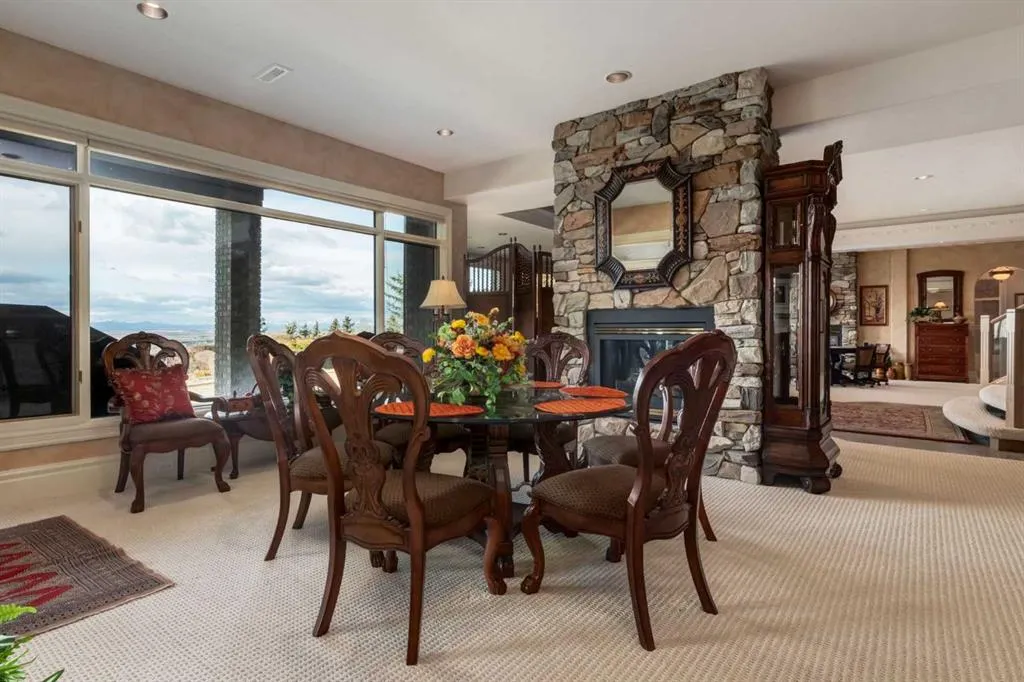 31 Pinnacle Ridge Drive SW