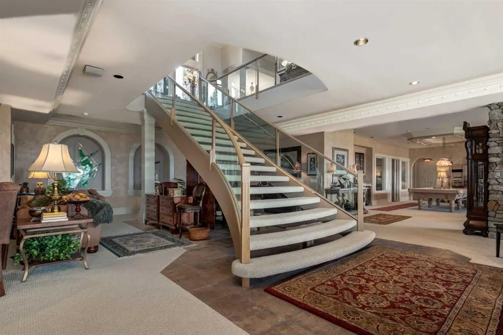 31 Pinnacle Ridge Drive SW