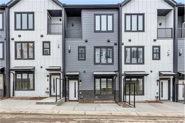 124 Arbour Lake Court NW
