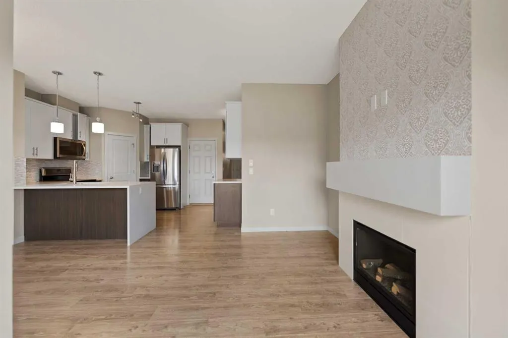 81 Copperpond Landing SE