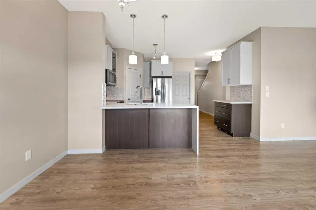 81 Copperpond Landing SE