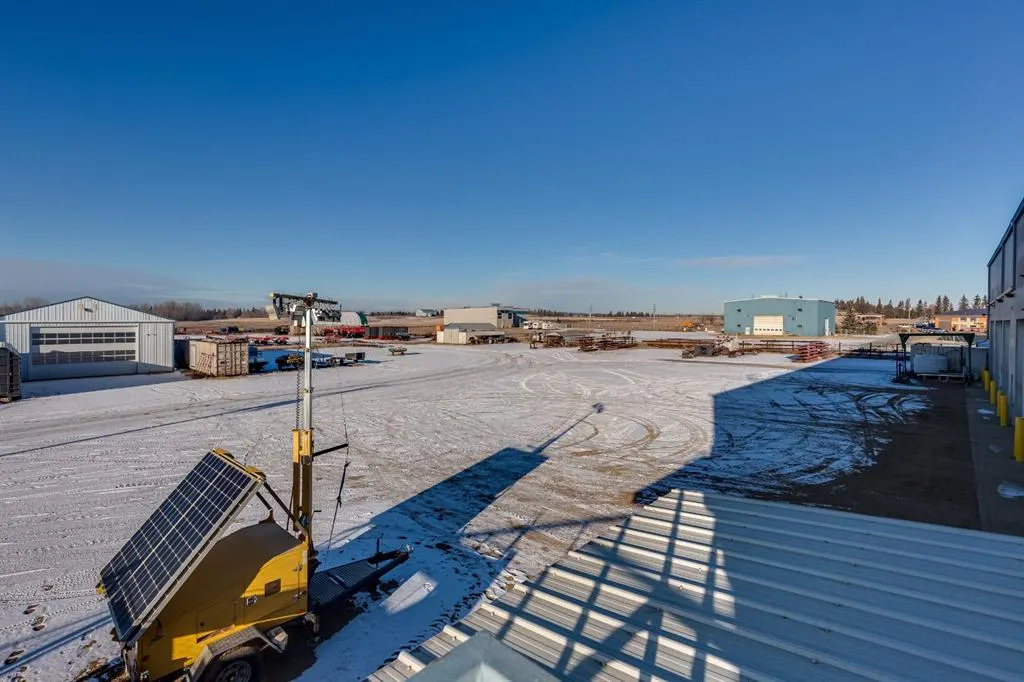 6702 & 6706 44 Avenue