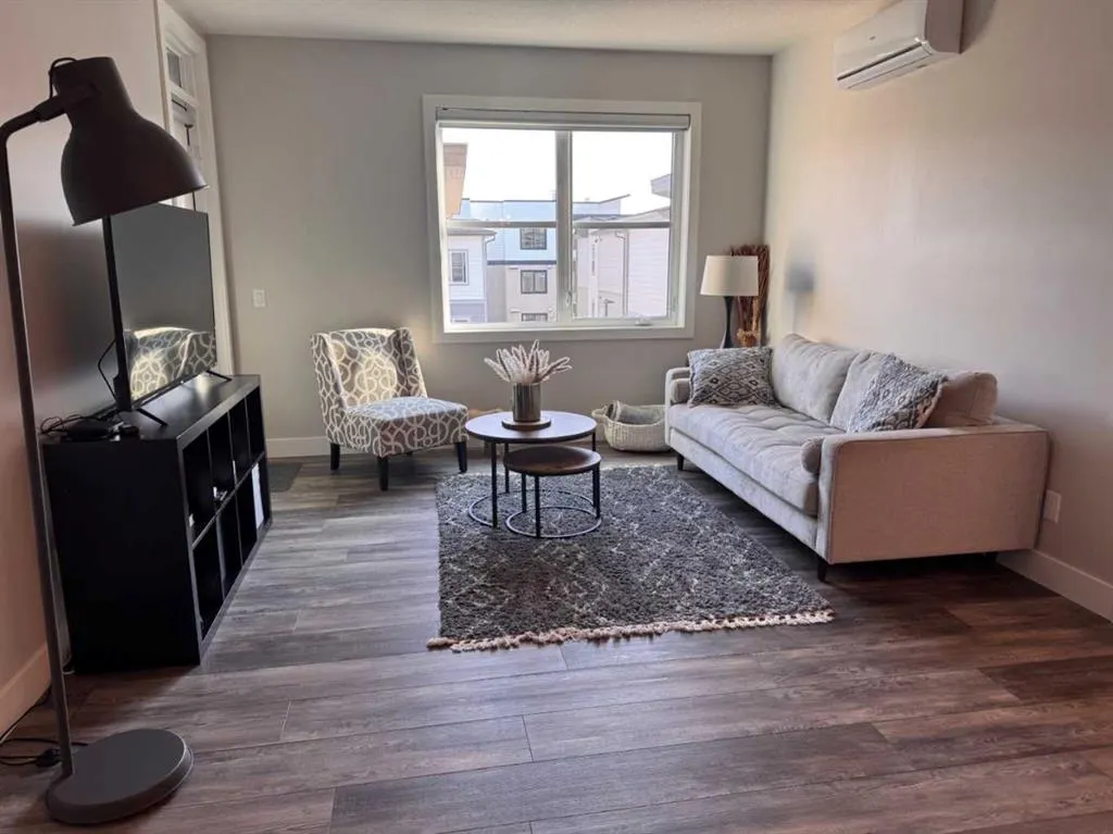 8355 19 Avenue SW #110