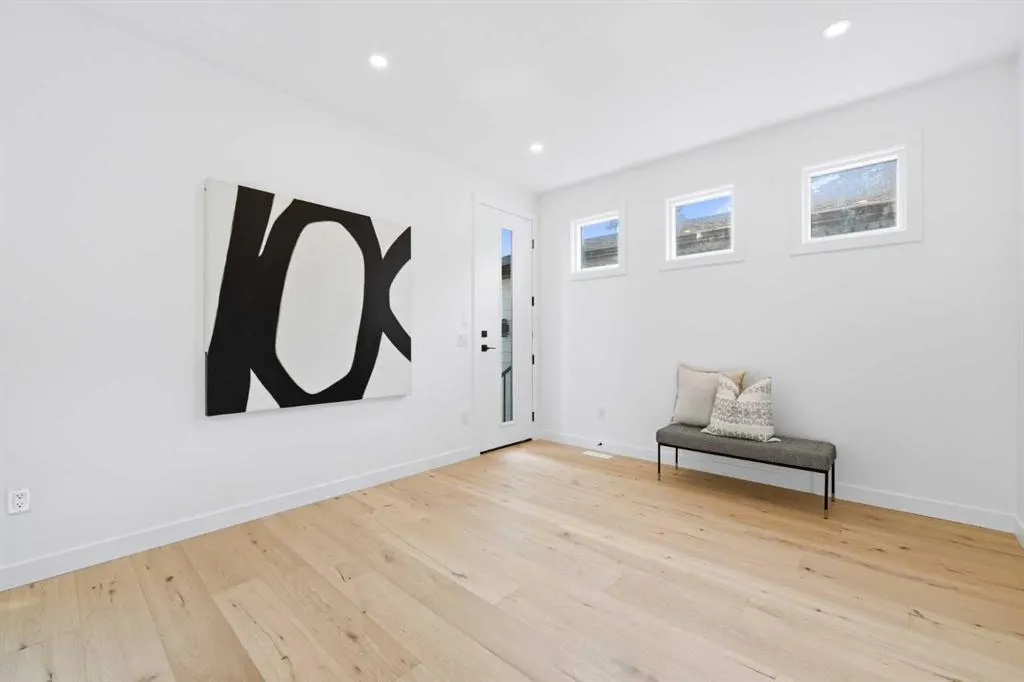 2701 28 Avenue SW #3