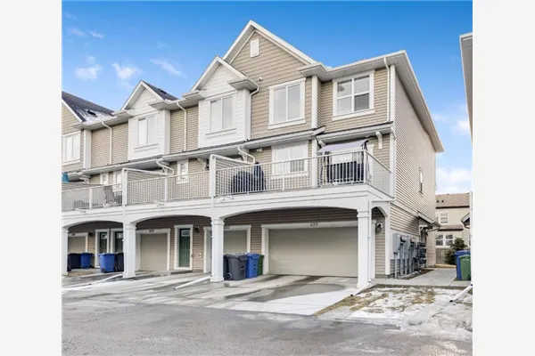 620 Copperstone Manor SE