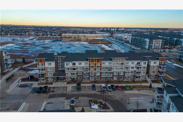 302 Skyview Ranch Drive NE #7206