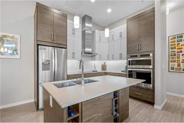 124 Mahogany Centre SE