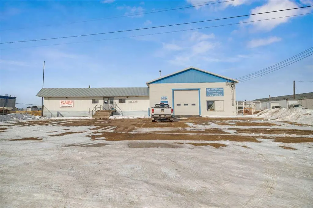 6606 42 ave