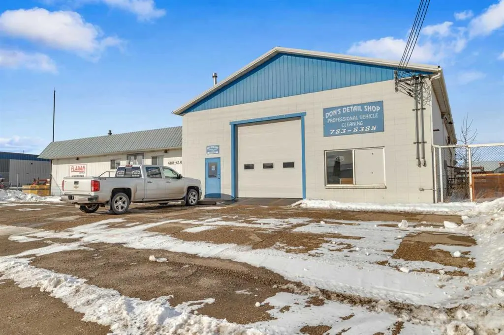 6606 42 ave