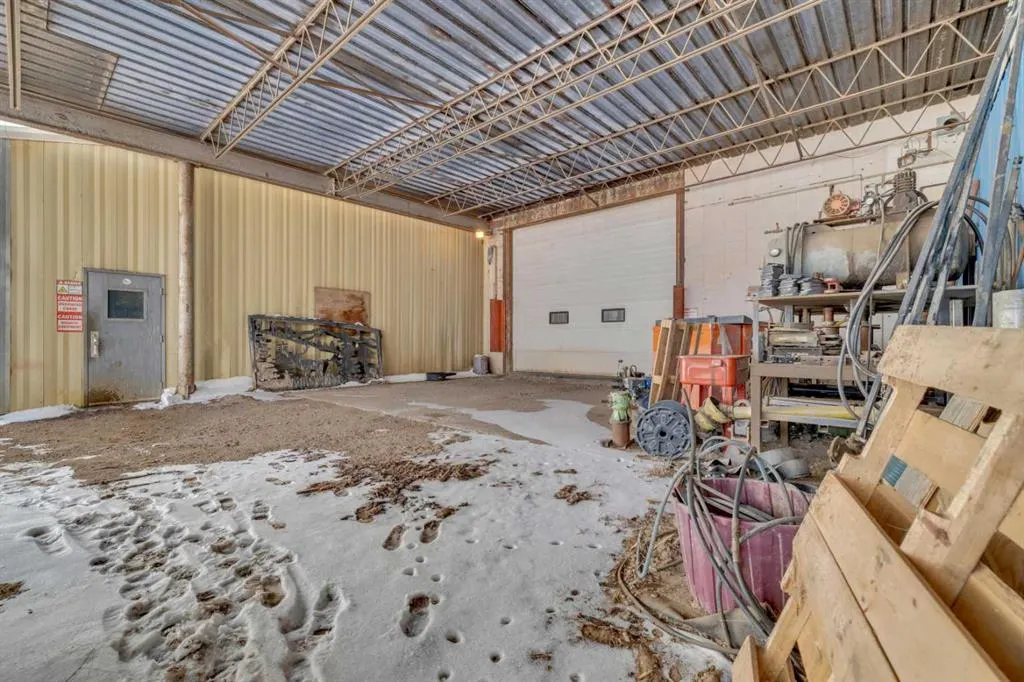6606 42 ave