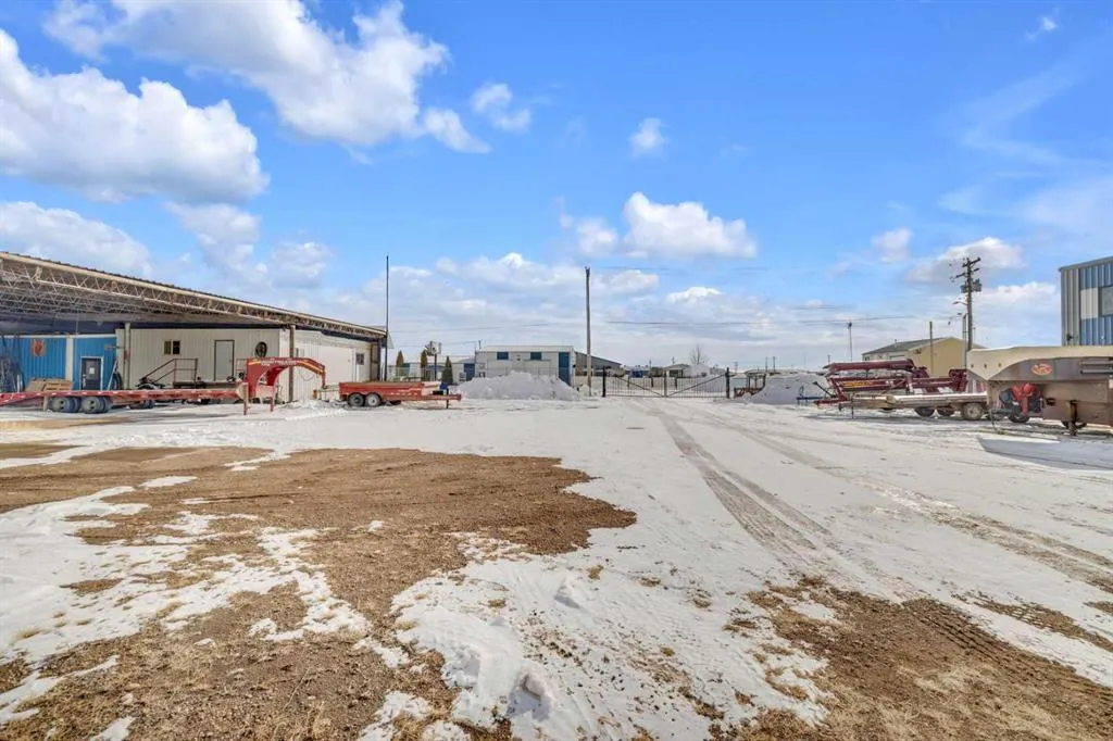 6606 42 ave