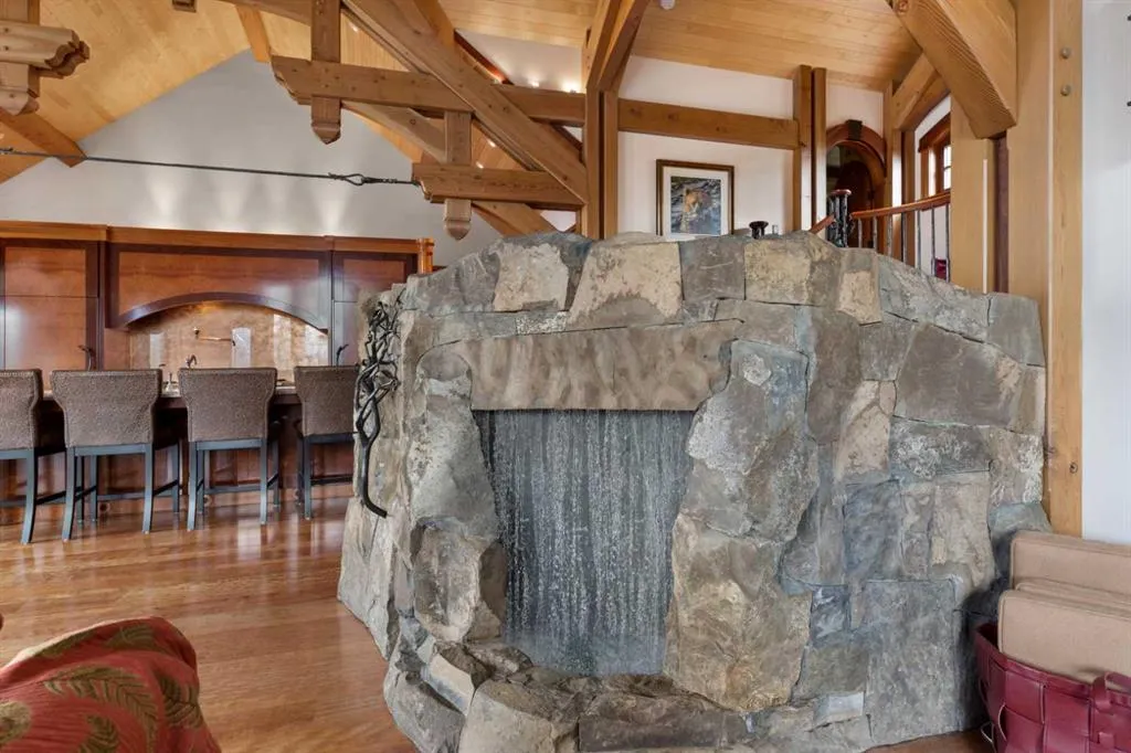 145 Silvertip Ridge
