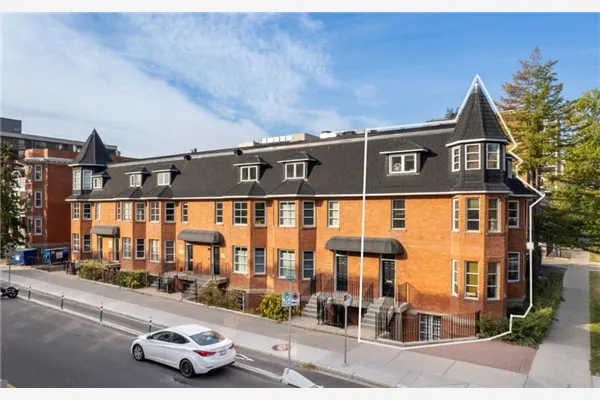 1401 2 Street SW