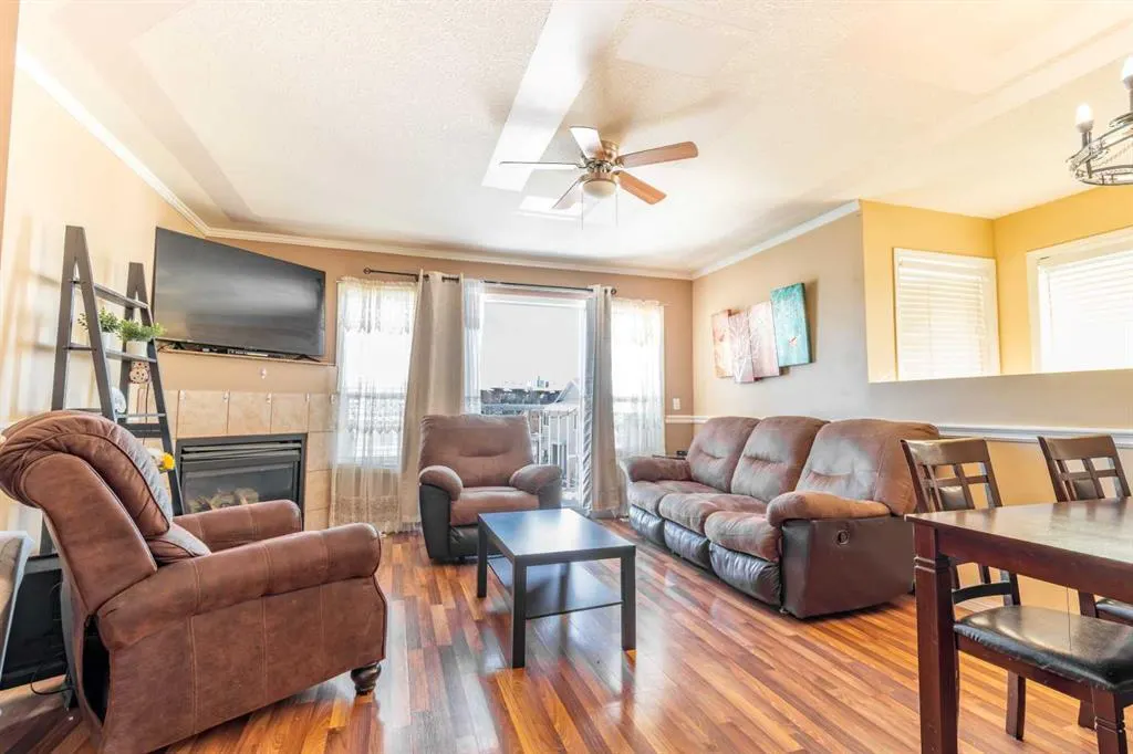 605 19 Street SE #302