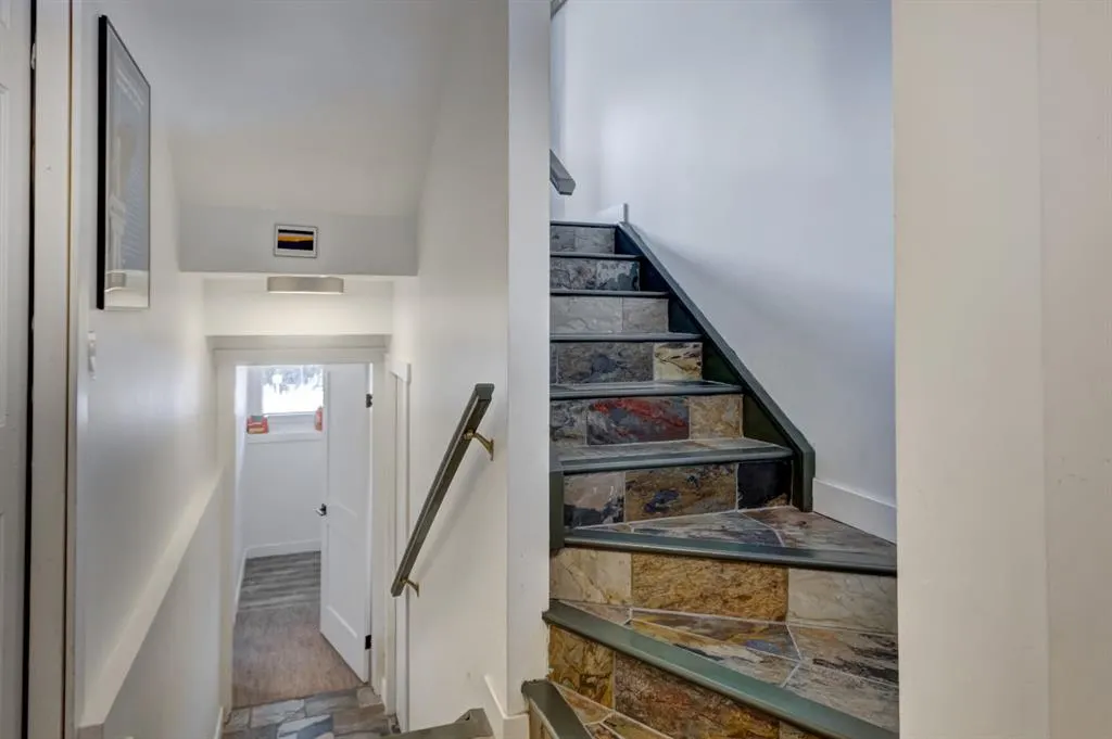 242 Benchlands Terrace #18