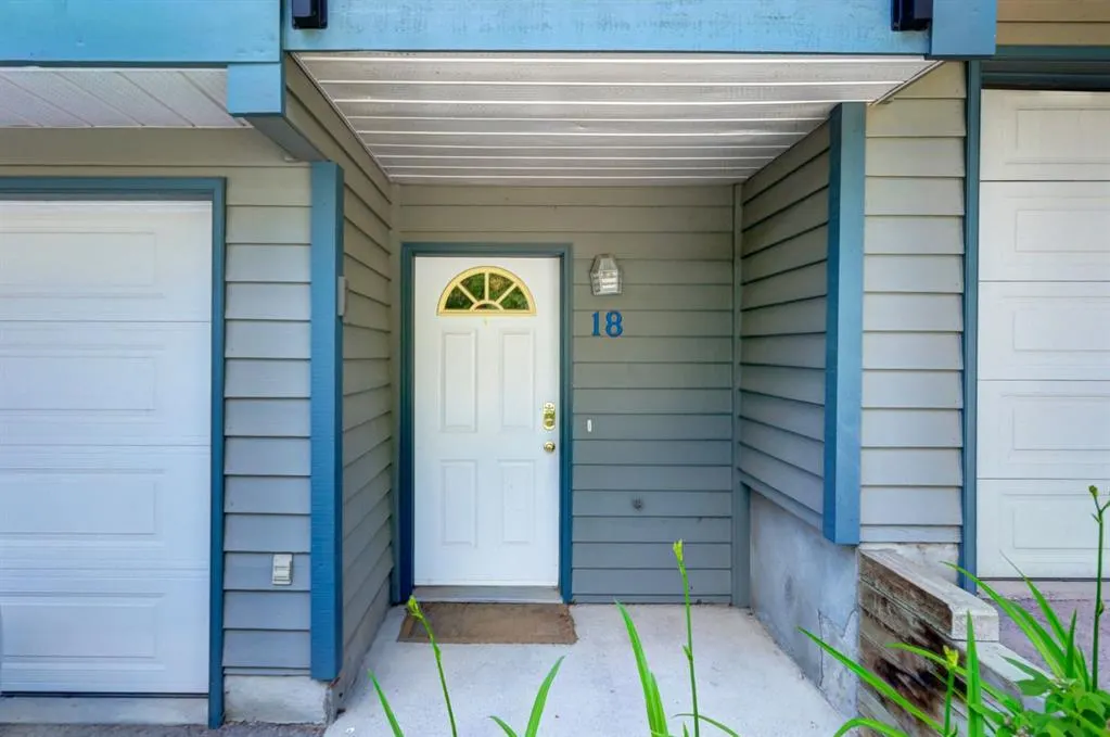 242 Benchlands Terrace #18