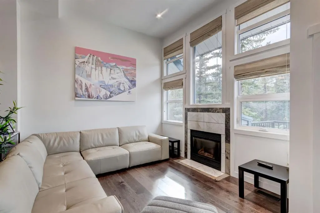 242 Benchlands Terrace #18