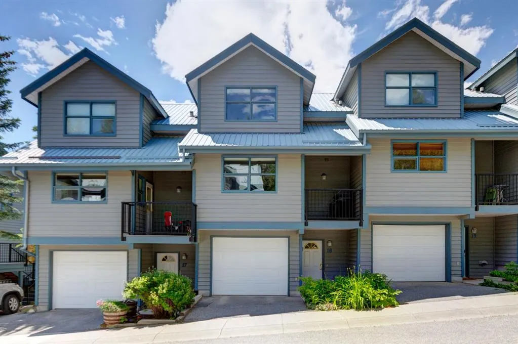 242 Benchlands Terrace #18