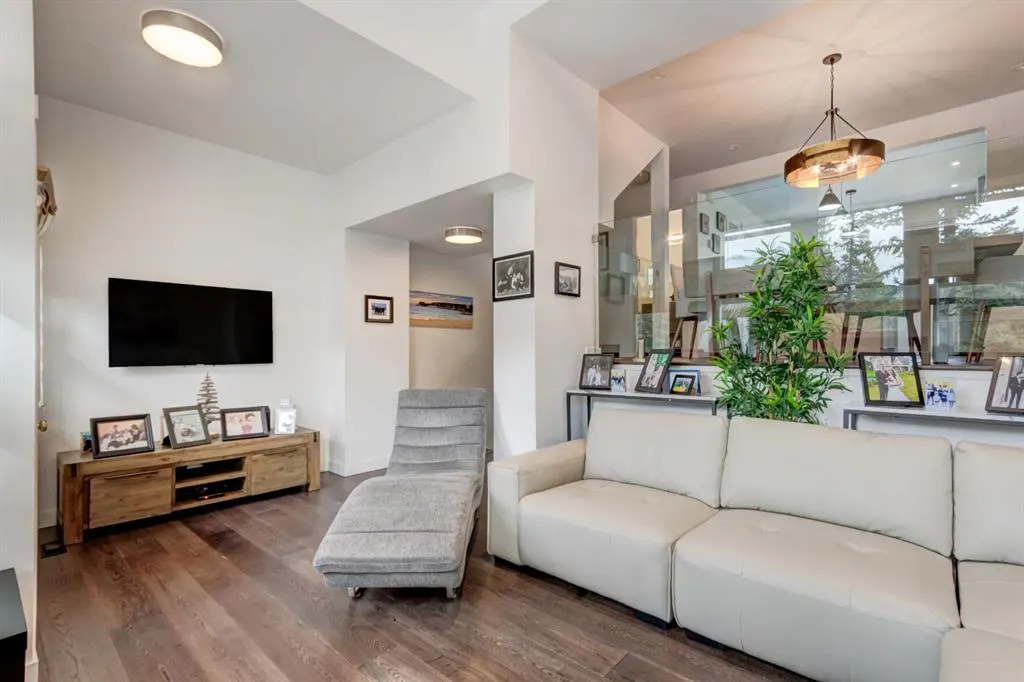242 Benchlands Terrace #18
