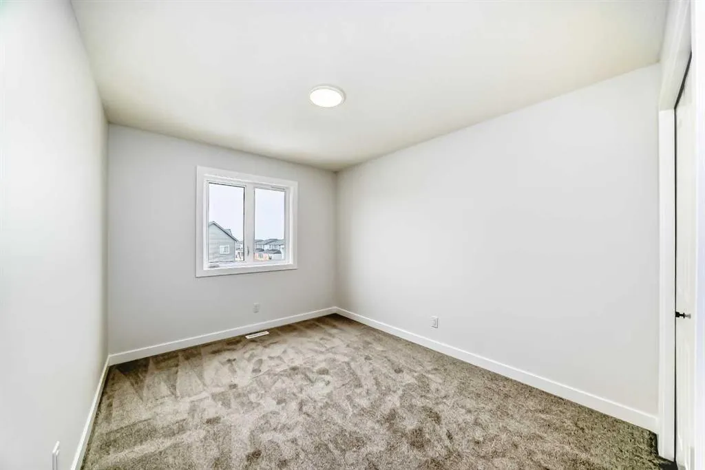 48 Monarch Bend