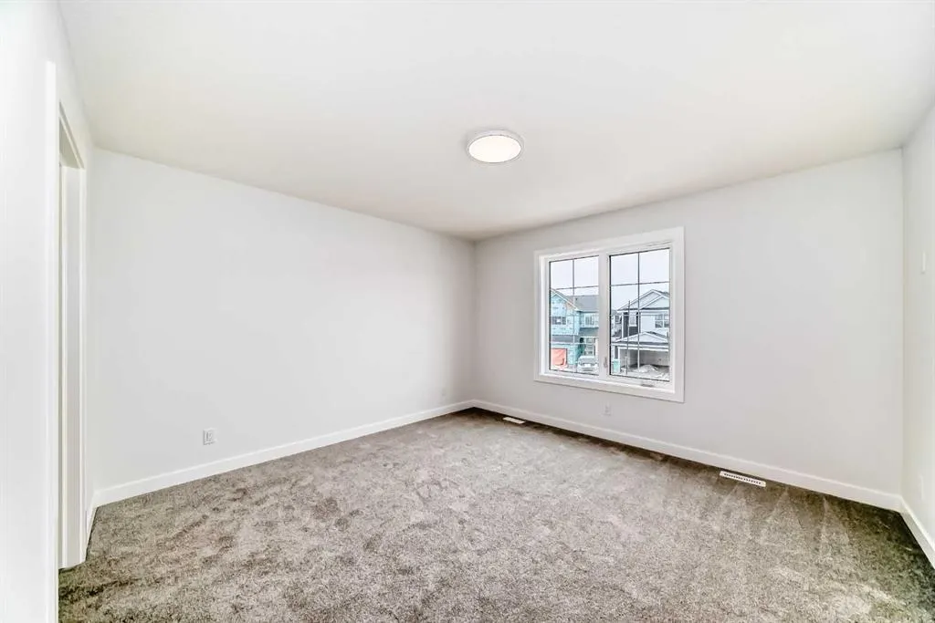 48 Monarch Bend