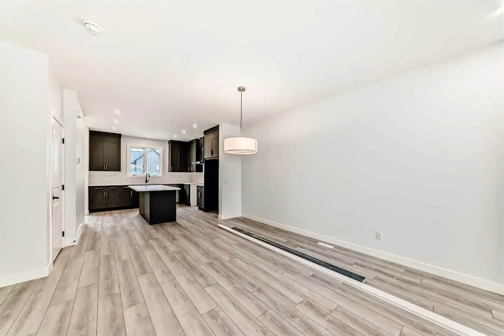 48 Monarch Bend
