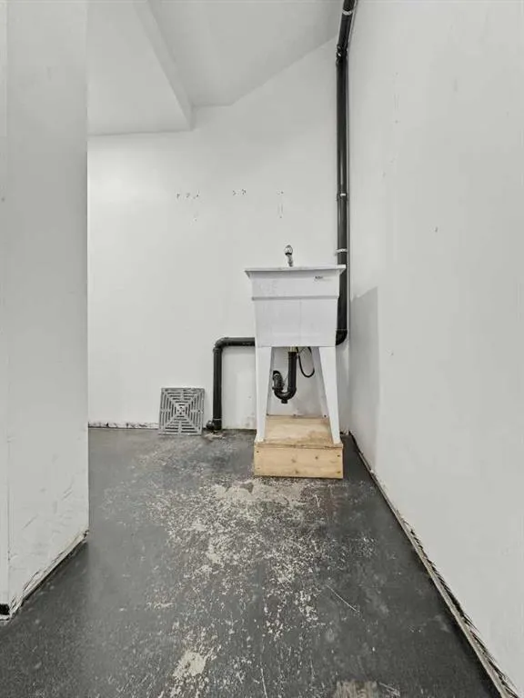 245 Canal Avenue #105