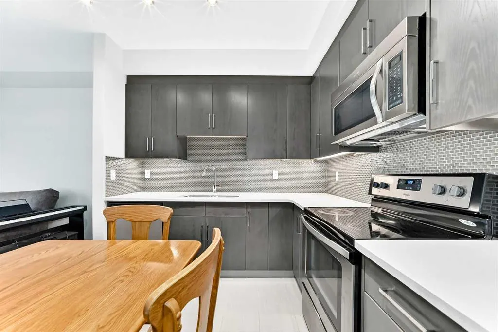 25 Auburn Meadows Avenue SE #426