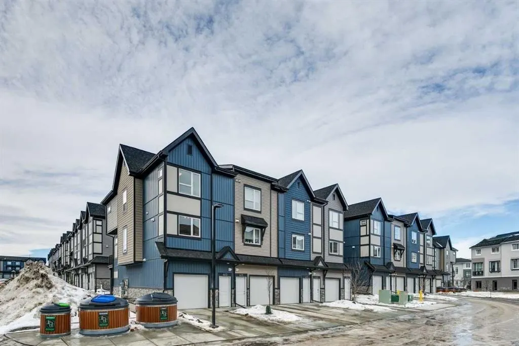 850 Belmont Drive SW #403