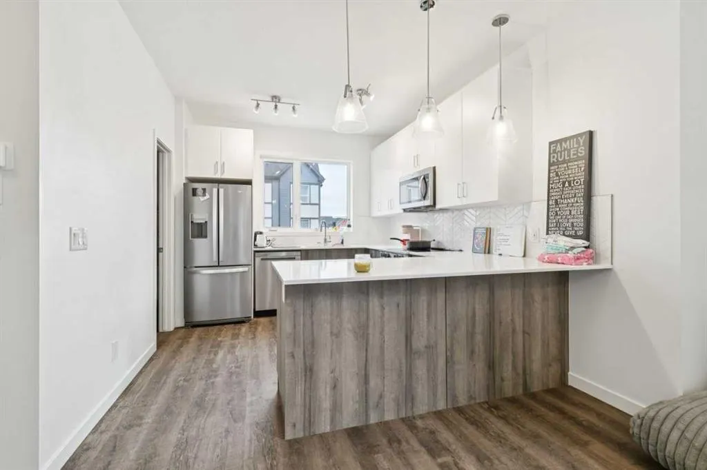 850 Belmont Drive SW #403