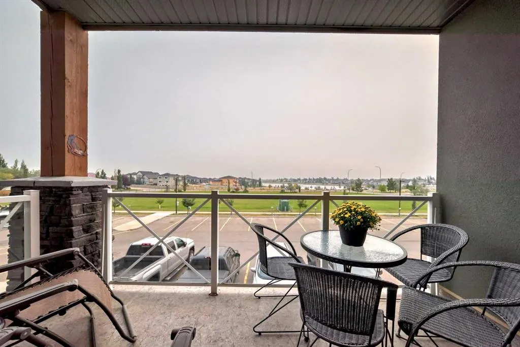 1005A Westmount Drive #211