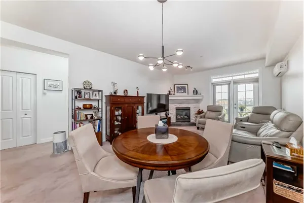 1005A Westmount Drive