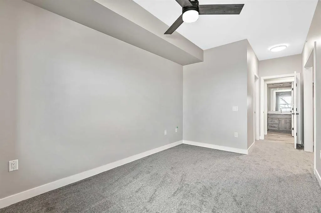 97 Station Drive #405