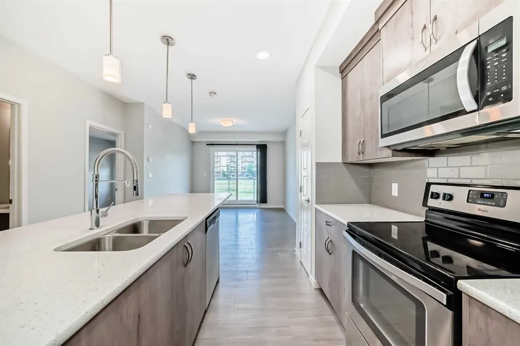 20 Seton Park SE #212