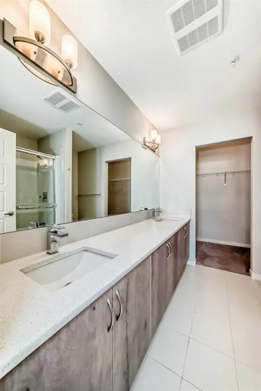 20 Seton Park SE #212