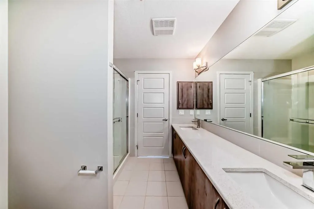 20 Seton Park SE #212