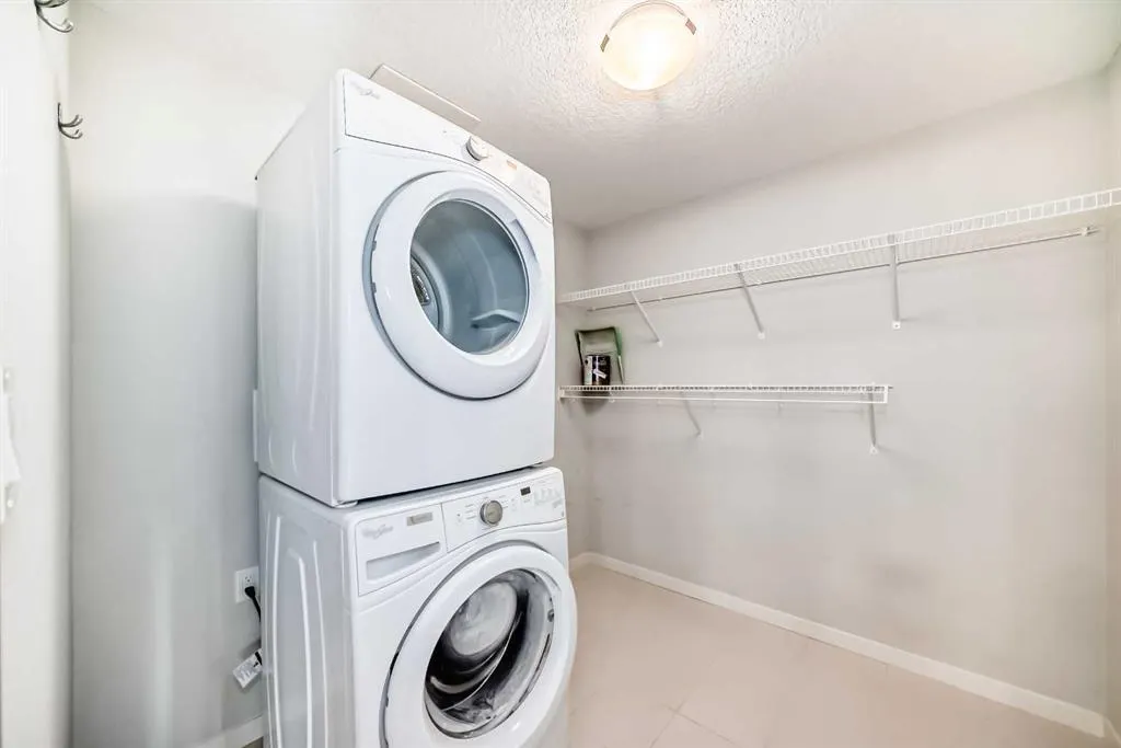 20 Seton Park SE #212