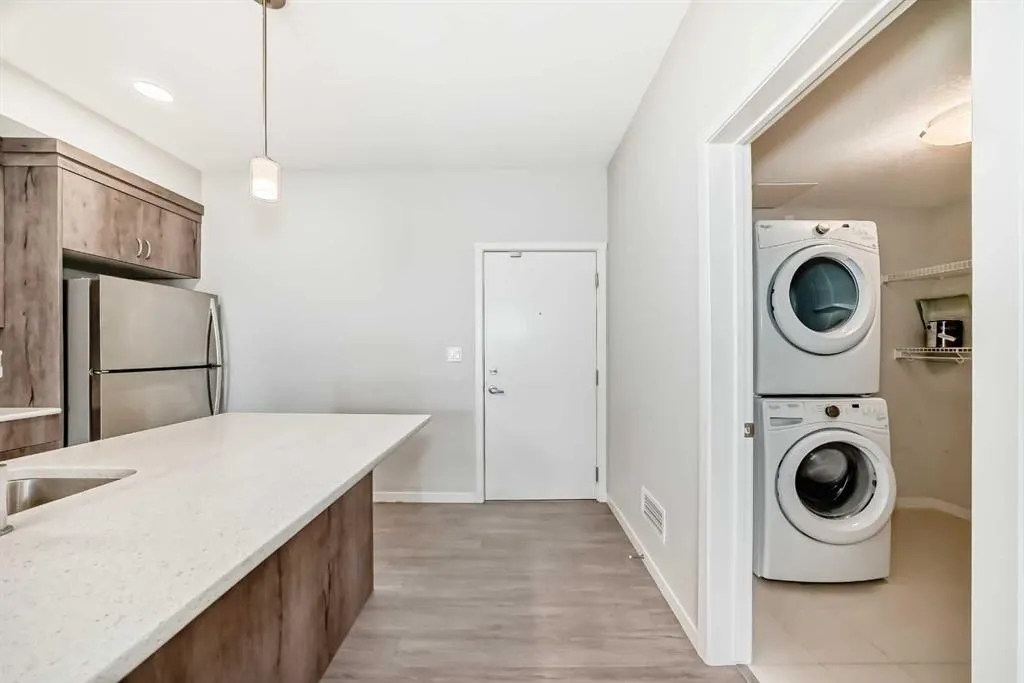 20 Seton Park SE #212