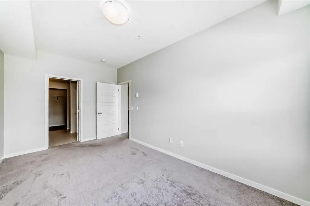 20 Seton Park SE #212