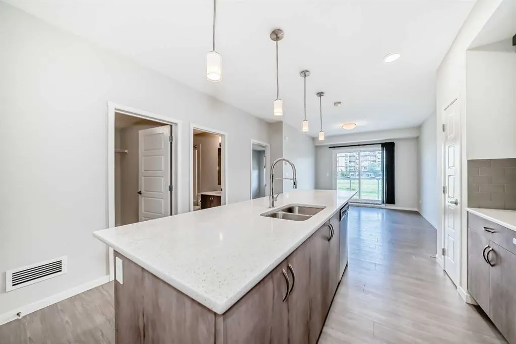 20 Seton Park SE #212