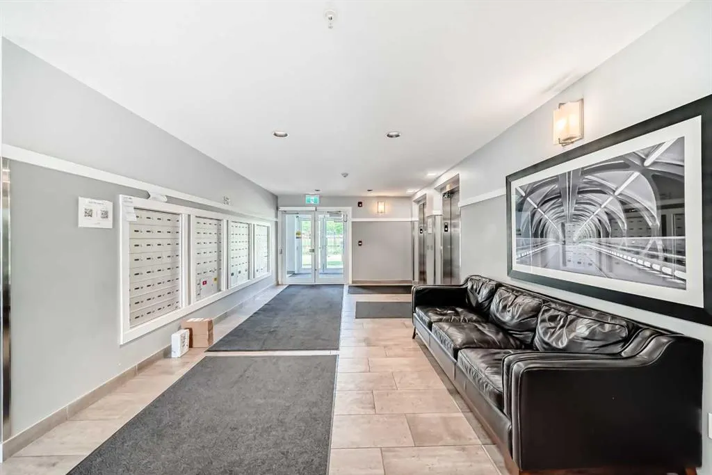 20 Seton Park SE #212