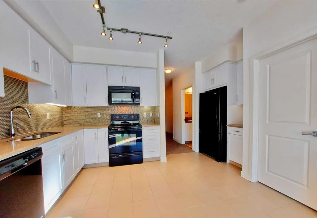 25 AUBURN MEADOWS Avenue SE #226
