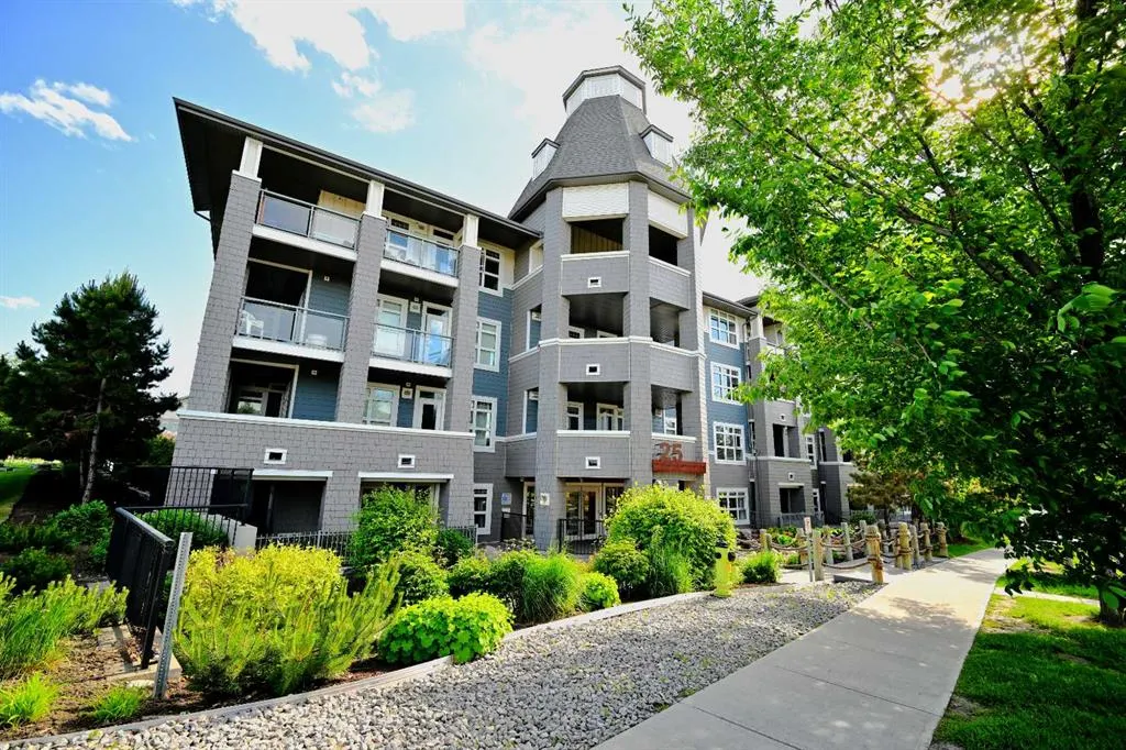 25 AUBURN MEADOWS Avenue SE #226