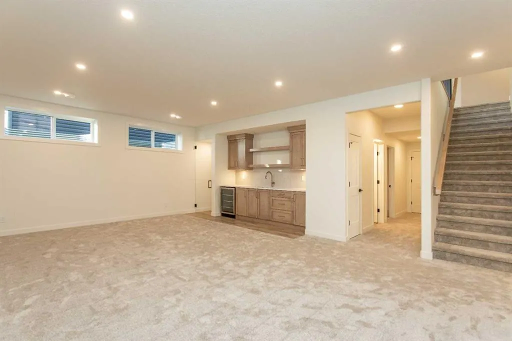 20 Emmett Crescent